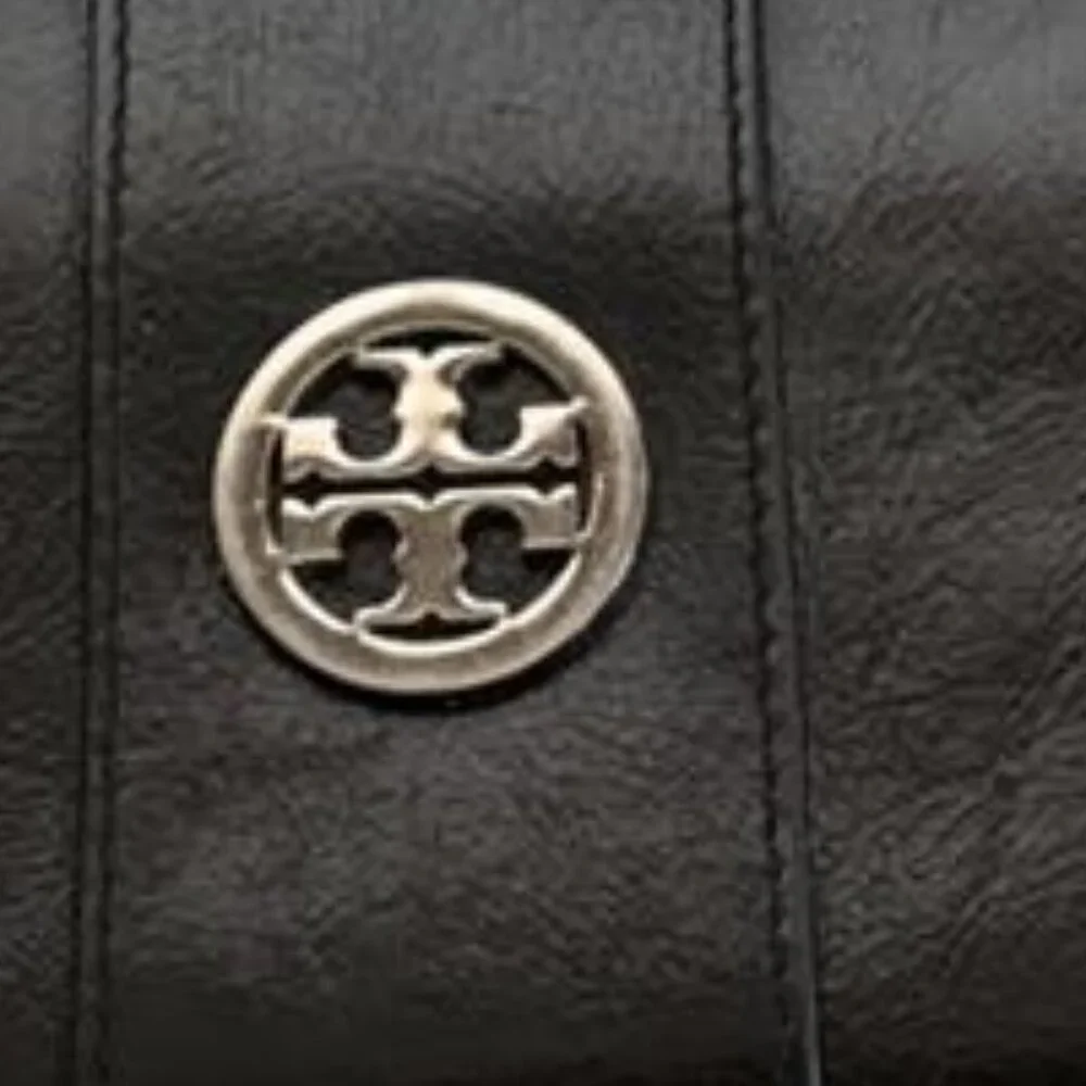 Tory Burch Black Leather Zip-Around Continental Wallet